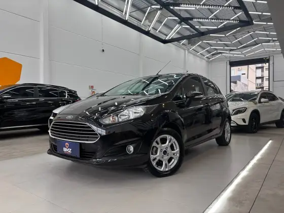 FORD FIESTA 1.6 SE HATCH 16V FLEX 4P POWERSHIFT