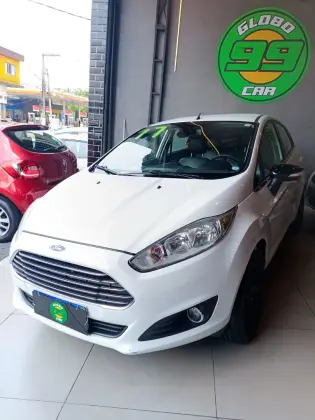 FORD FIESTA 1.6 TITANIUM HATCH 16V FLEX 4P POWERSHIFT FORD FIESTA 1.6 TITANIUM HATCH 16V FLEX 4P POWERSHIFT