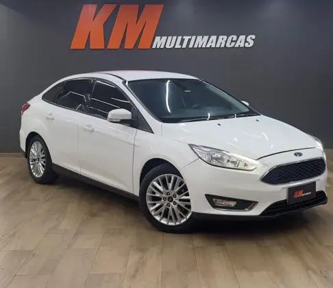 FORD FOCUS 2.0 SE FASTBACK 16V FLEX 4P POWERSHIFT
