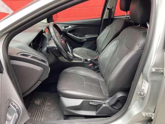 FORD-FOCUS-1.6 SE 16V FLEX 4P POWERSHIFT FORD-FOCUS-2016