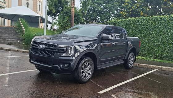 FORD RANGER 2.0 TURBO DIESEL CD BLACK 4X2 AUTOMÁTICO