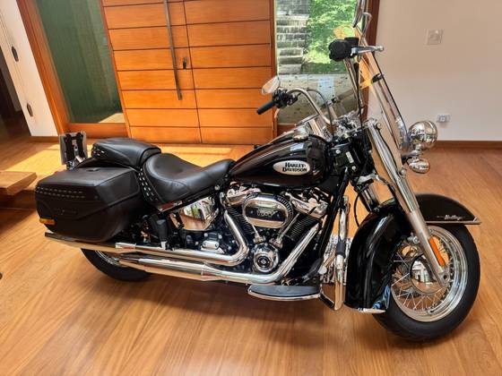 HARLEY-DAVIDSON SOFTAIL HERITAGE CLASSIC 114 
