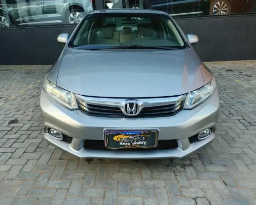 HONDA CIVIC 2.0 LXR 16V FLEX 4P AUTOMÁTICO HONDA CIVIC 2.0 LXR 16V FLEX 4P AUTOMÁTICO