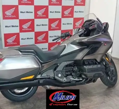 HONDA GL 1800 GOLD WING 