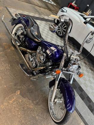 HONDA SHADOW 750 
