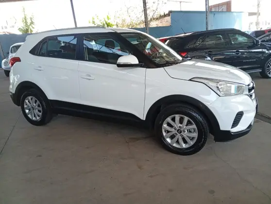 HYUNDAI CRETA 1.6 16V FLEX ACTION AUTOMÁTICO HYUNDAI CRETA 1.6 16V FLEX ACTION AUTOMÁTICO