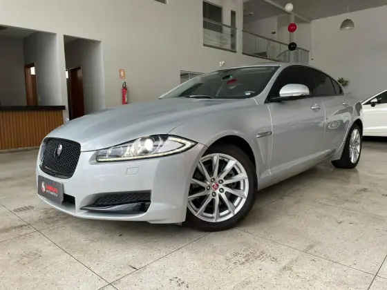 JAGUAR XF 2.0 LUXURY TURBOCHARGED GASOLINA 4P AUTOMÁTICO JAGUAR XF 2.0 LUXURY TURBOCHARGED GASOLINA 4P AUTOMÁTICO