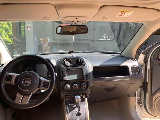 JEEP-COMPASS-2.0 SPORT 4X2 16V GASOLINA 4P AUTOMÁTICO JEEP-COMPASS-2013