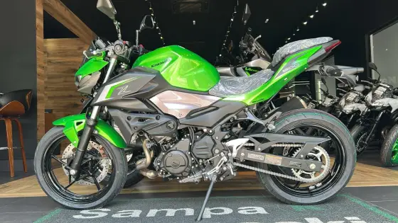 KAWASAKI Z500 
