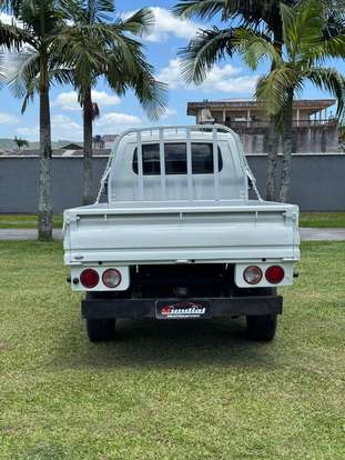 KIA-BONGO-2021
