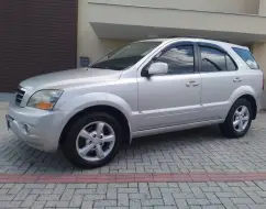 KIA SORENTO 2.5 EX 4X4 16V DIESEL 4P AUTOMÁTICO KIA SORENTO 2.5 EX 4X4 16V DIESEL 4P AUTOMÁTICO