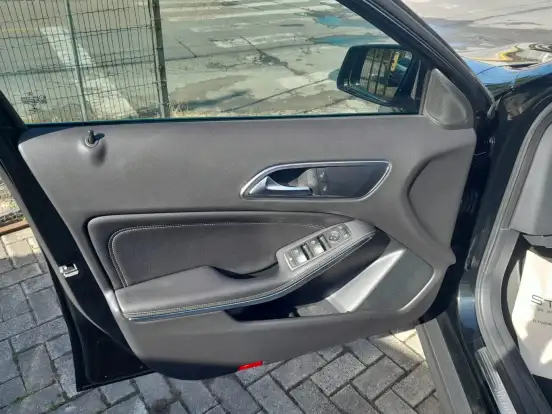 MERCEDES-BENZ-GLA 200-1.6 CGI ADVANCE 16V TURBO FLEX 4P AUTOMÁTICO MERCEDES-BENZ-GLA 200-2017