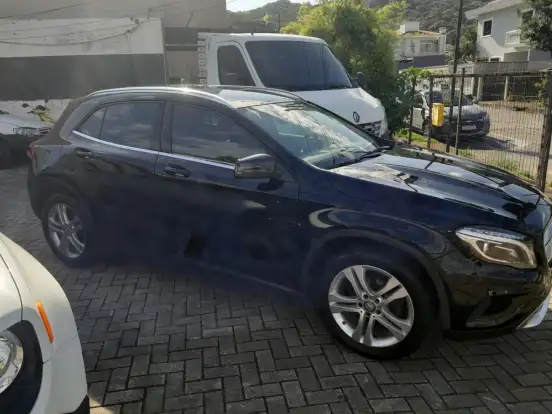 MERCEDES-BENZ-GLA 200-1.6 CGI ADVANCE 16V TURBO FLEX 4P AUTOMÁTICO MERCEDES-BENZ-GLA 200-2017