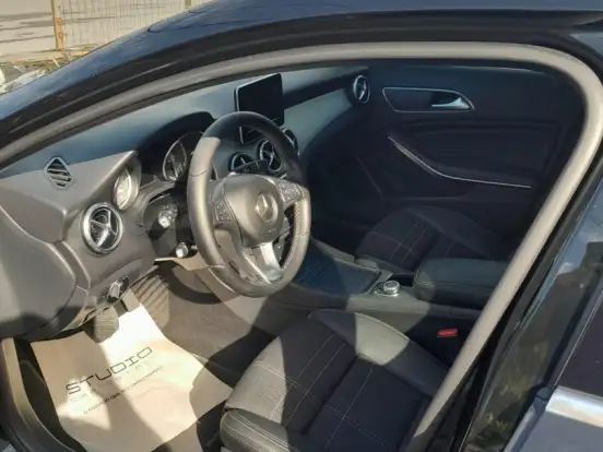 MERCEDES-BENZ-GLA 200-1.6 CGI ADVANCE 16V TURBO FLEX 4P AUTOMÁTICO MERCEDES-BENZ-GLA 200-2017