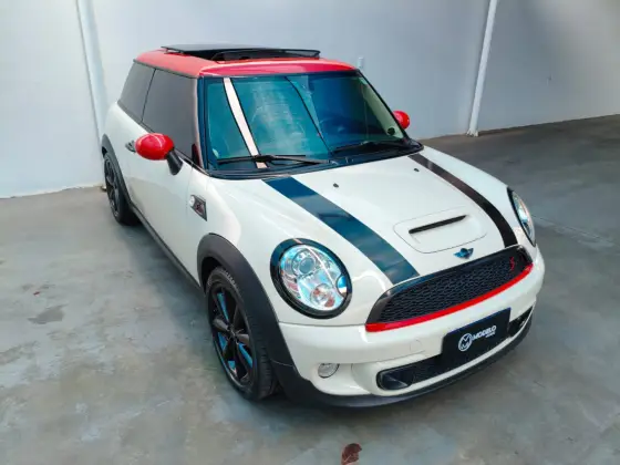 MINI COOPER 1.6 S JOHN COOPER WORKS 16V TURBO GASOLINA 2P AUTOMATICO