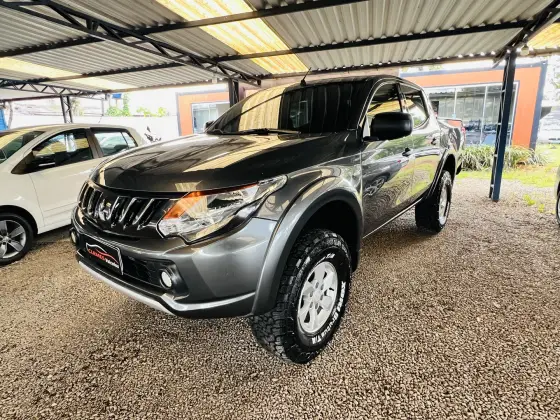MITSUBISHI L200 TRITON 2.4 16V TURBO DIESEL SPORT GLS CD 4P 4X4 AUTOMÁTICO