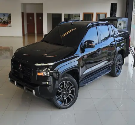 MITSUBISHI TRITON 2.4 BITURBO DIESEL CD KATANA 4X4 AUTOMÁTICO MITSUBISHI TRITON 2.4 BITURBO DIESEL CD KATANA 4X4 AUTOMÁTICO