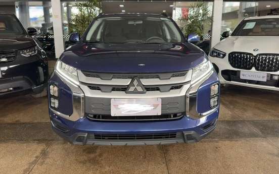 MITSUBISHI-OUTLANDER-2020