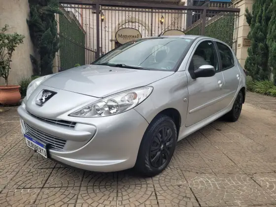 PEUGEOT 207 1.4 XR 8V FLEX 4P MANUAL PEUGEOT 207 1.4 XR 8V FLEX 4P MANUAL