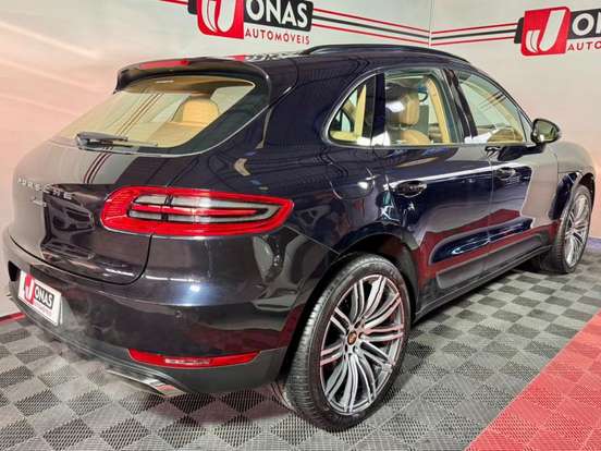 PORSCHE-MACAN-2.0 16V GASOLINA 4P AUTOMÁTICO PORSCHE-MACAN-2016