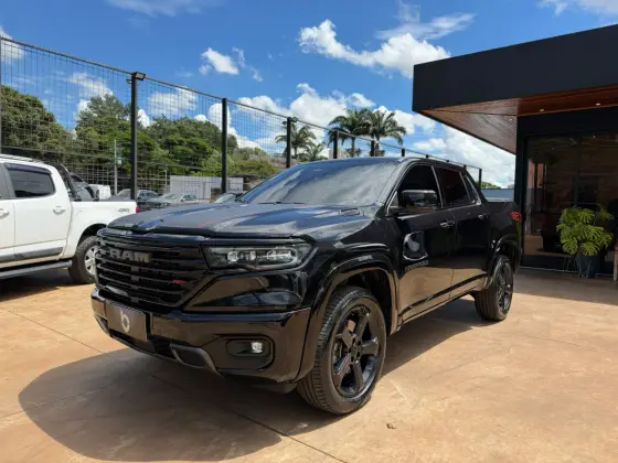 RAM RAMPAGE 2.0 HURRICANE 4 TURBO GASOLINA R/T 4X4 AUTOMÁTICO