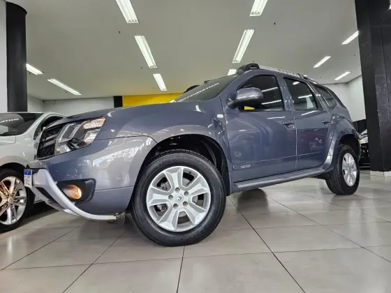 RENAULT DUSTER 2.0 DYNAMIQUE 4X2 16V FLEX 4P AUTOMÁTICO