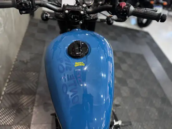 ROYAL ENFIELD-SHOTGUN 650 PLASMA BLUE-2026