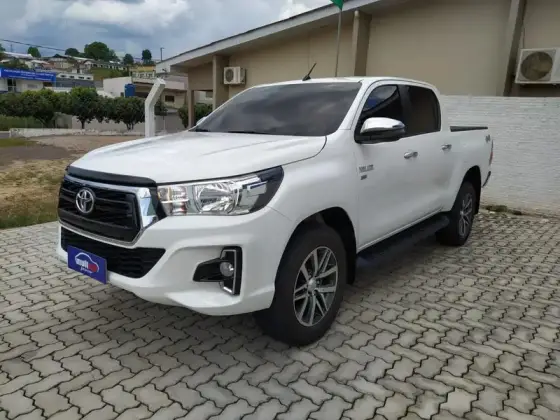 TOYOTA HILUX 2.7 SRV 4X4 CD 16V FLEX 4P AUTOMÁTICO