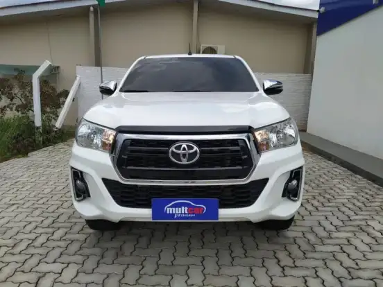 TOYOTA-HILUX-2020