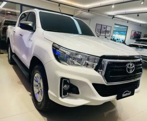 TOYOTA-HILUX-2020