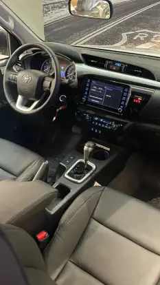 TOYOTA-HILUX-2020