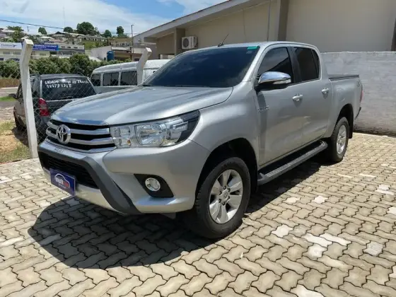 TOYOTA HILUX 2.8 SRV 4X4 CD 16V DIESEL 4P AUTOMÁTICO