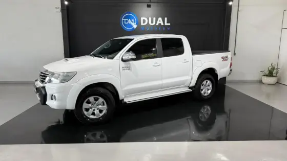 TOYOTA HILUX 3.0 SRV 4X4 CD 16V TURBO INTERCOOLER DIESEL 4P AUTOMÁTICO