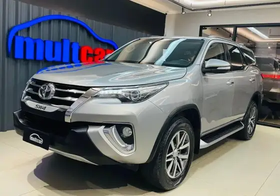 TOYOTA HILUX SW4 2.8 SRX 4X4 16V TURBO INTERCOOLER DIESEL 4P AUTOMÁTICO