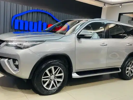 TOYOTA-HILUX SW4-2.8 SRX 4X4 16V TURBO INTERCOOLER DIESEL 4P AUTOMÁTICO TOYOTA-HILUX SW4-2016