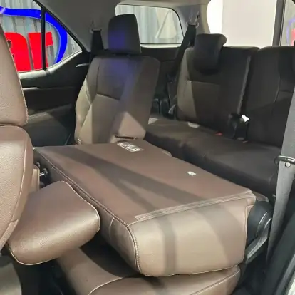 TOYOTA-HILUX SW4-2016