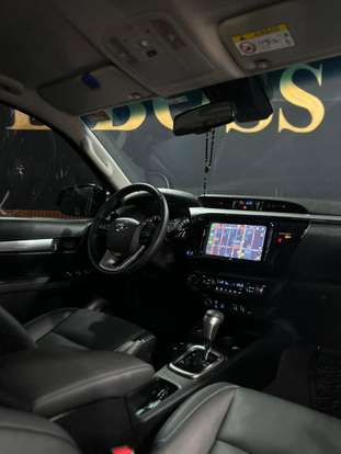 TOYOTA-HILUX-2025