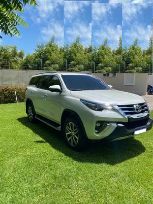 TOYOTA-HILUX SW4-2019