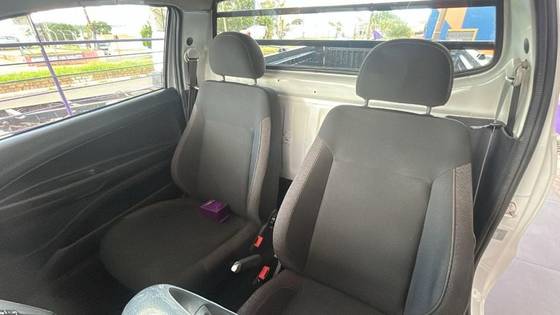 /en/city/cate-car-used-car/volkswagen-saveiro-2024-1-6-msi-robust-cs-16v-flex-2p-manual-48097331449496576/-7