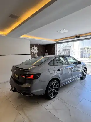 VOLKSWAGEN-VIRTUS-2023