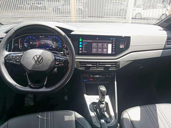 VOLKSWAGEN-NIVUS-1.0 200 TSI TOTAL FLEX HIGHLINE AUTOMÁTICO VOLKSWAGEN-NIVUS-2025