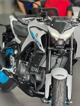 YAMAHA MT-03 CONNECTED ABS 