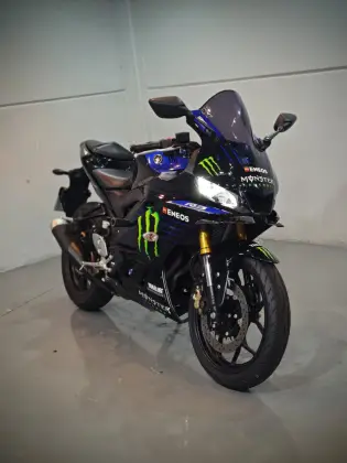 YAMAHA YZF R3 MONSTER ABS 