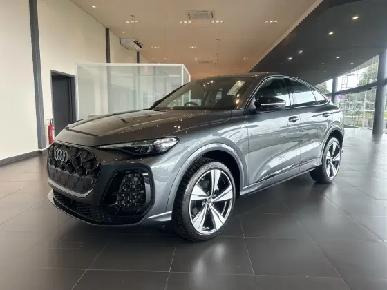 AUDI Q5 2.0 TFSI GASOLINA SPORTBACK S LINE QUATTRO S TRONIC AUDI Q5 2.0 TFSI GASOLINA SPORTBACK S LINE QUATTRO S TRONIC
