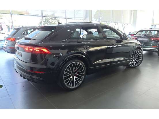 AUDI-Q8-3.0 TFSI GASOLINA PERFORMANCE BLACK QUATTRO TIPTRONIC AUDI-Q8-2025