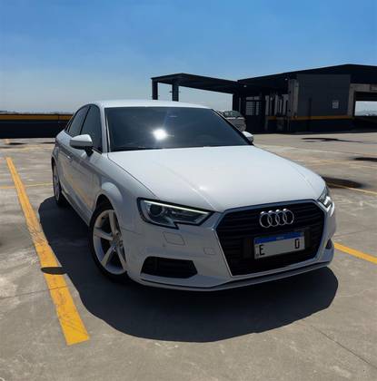 AUDI A3 1.4 TFSI SEDAN AMBIENTE 16V FLEX 4P TIPTRONIC