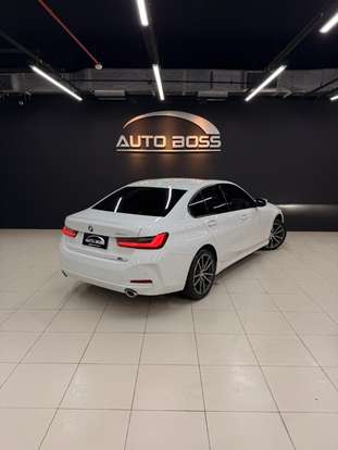 BMW-320i-2025