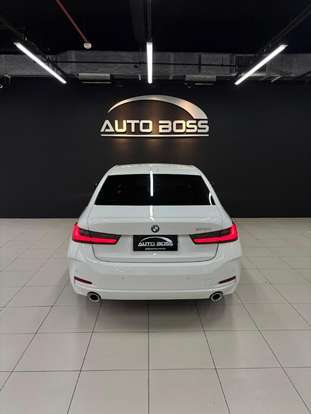 BMW-320i-2025
