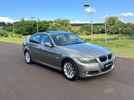 BMW 325i 2.5 SEDAN 24V GASOLINA 4P AUTOMÁTICO BMW 325i 2.5 SEDAN 24V GASOLINA 4P AUTOMÁTICO
