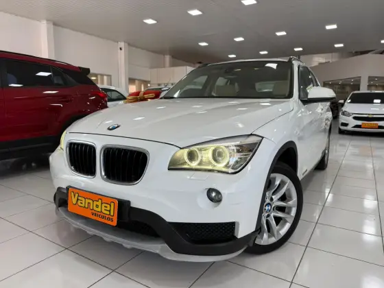 BMW X1 2.0 16V TURBO ACTIVEFLEX SDRIVE20I 4P AUTOMÁTICO BMW X1 2.0 16V TURBO ACTIVEFLEX SDRIVE20I 4P AUTOMÁTICO